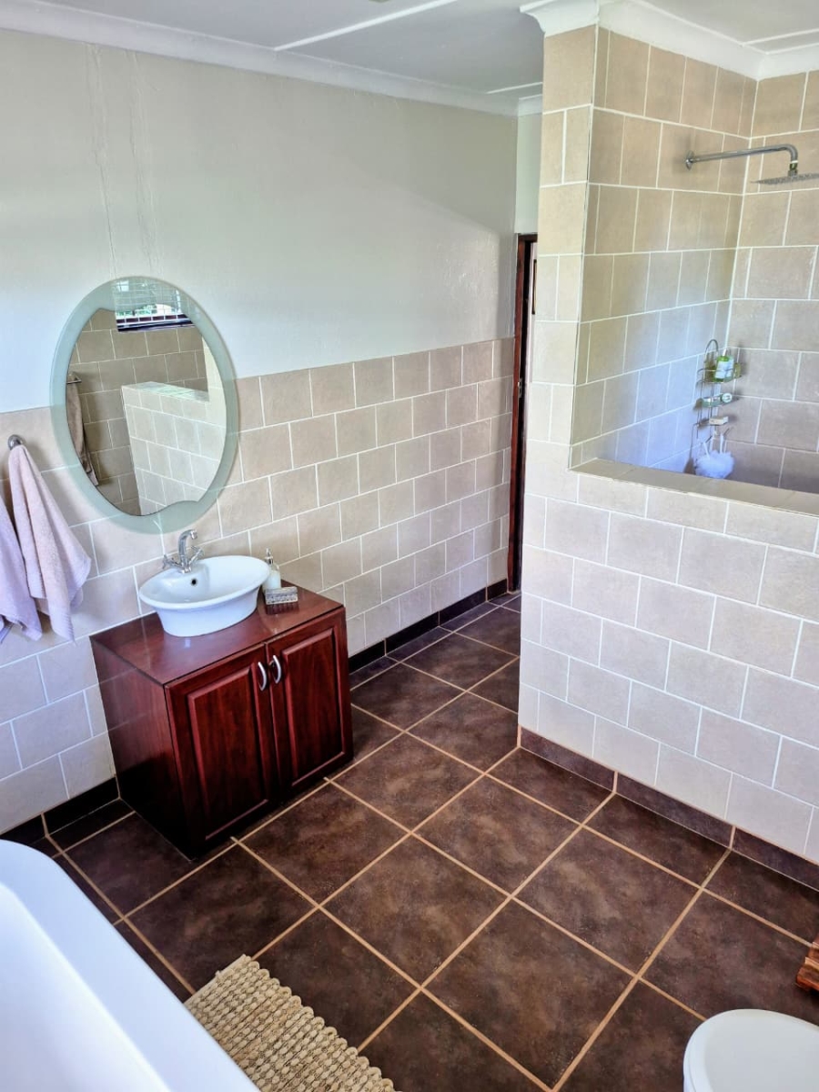 3 Bedroom Property for Sale in Clanwilliam Rural Western Cape